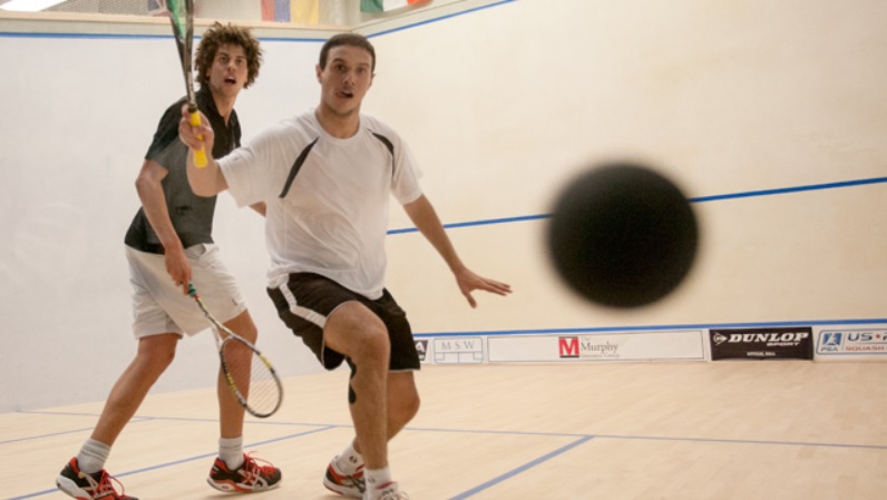 Fathi (R) defeats Hinds (L) in the 2013 Madison Open final (Image: Tom McInvaille) 