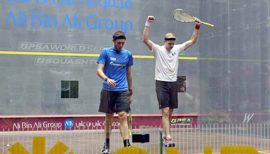 Coppinger (R) has won all three of his previous encounters against Cuskelly, including on the Qatar Classic's glass court in 2013. (image: Steve Line/squashpics.com)